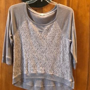 GREY 3/4 SLEEVE LACE TOP